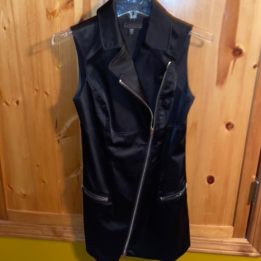 woman’s bebe cocktail dress